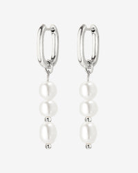 [[Color:Silver]]