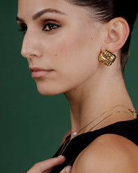 [[Color:Gold,shopthelook]]