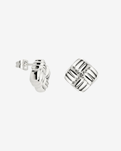 Granny Button Studs Small Silver