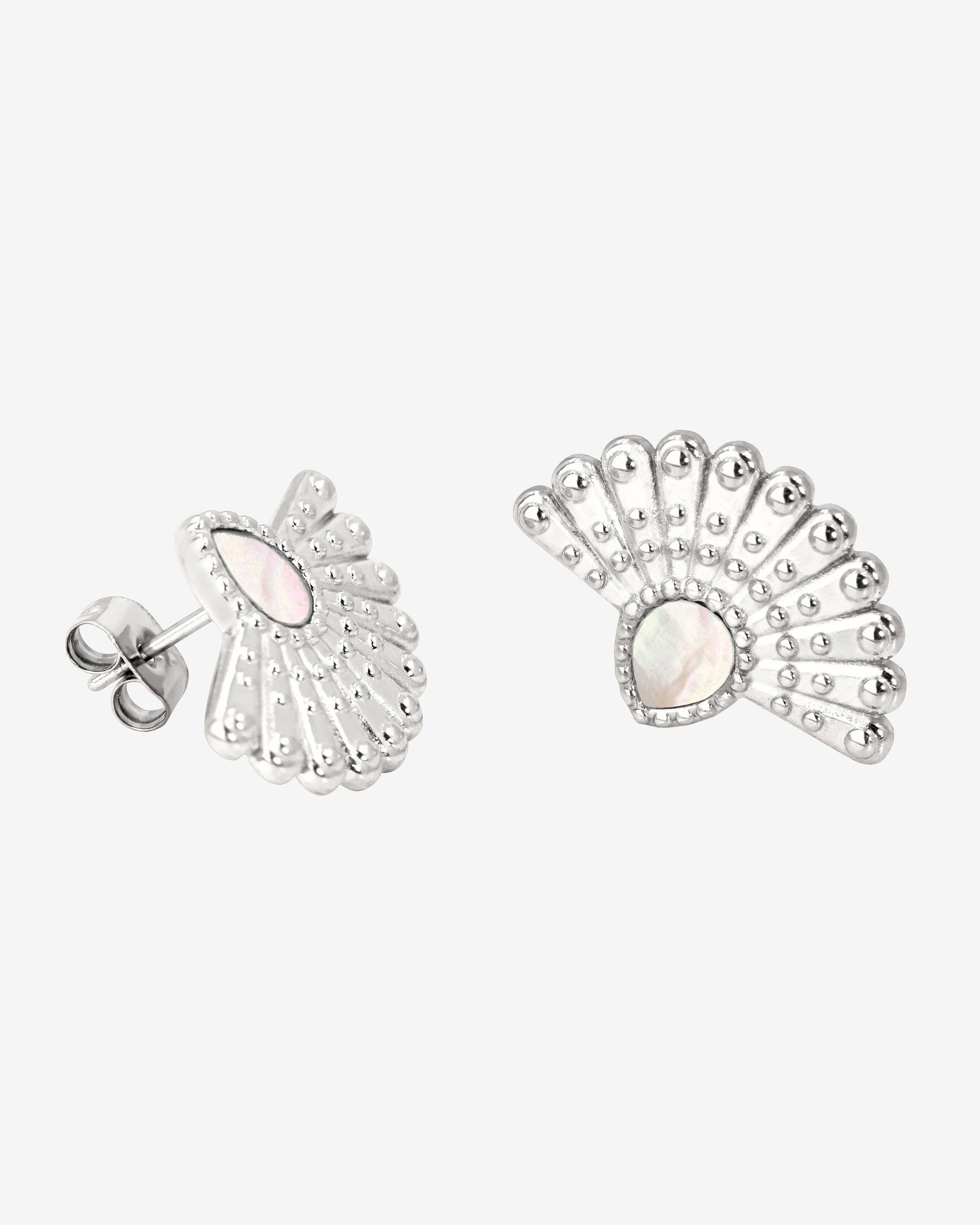 Incredible Leo Stud Earrings Silver
