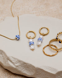 [[Color:gold]]