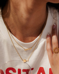 [[Color:gold,shopthelook]]