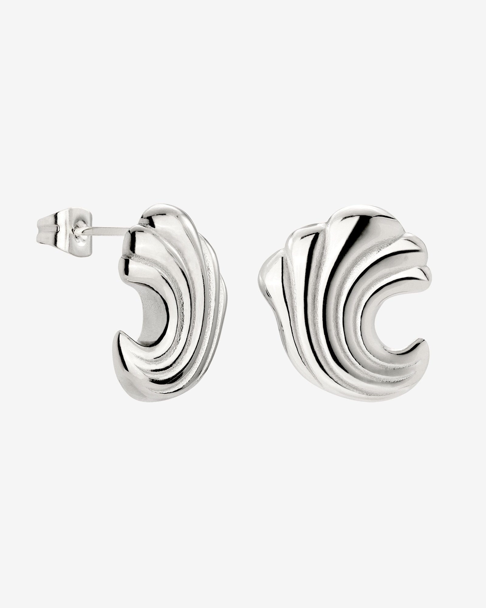 Bold Wave Studs Silver