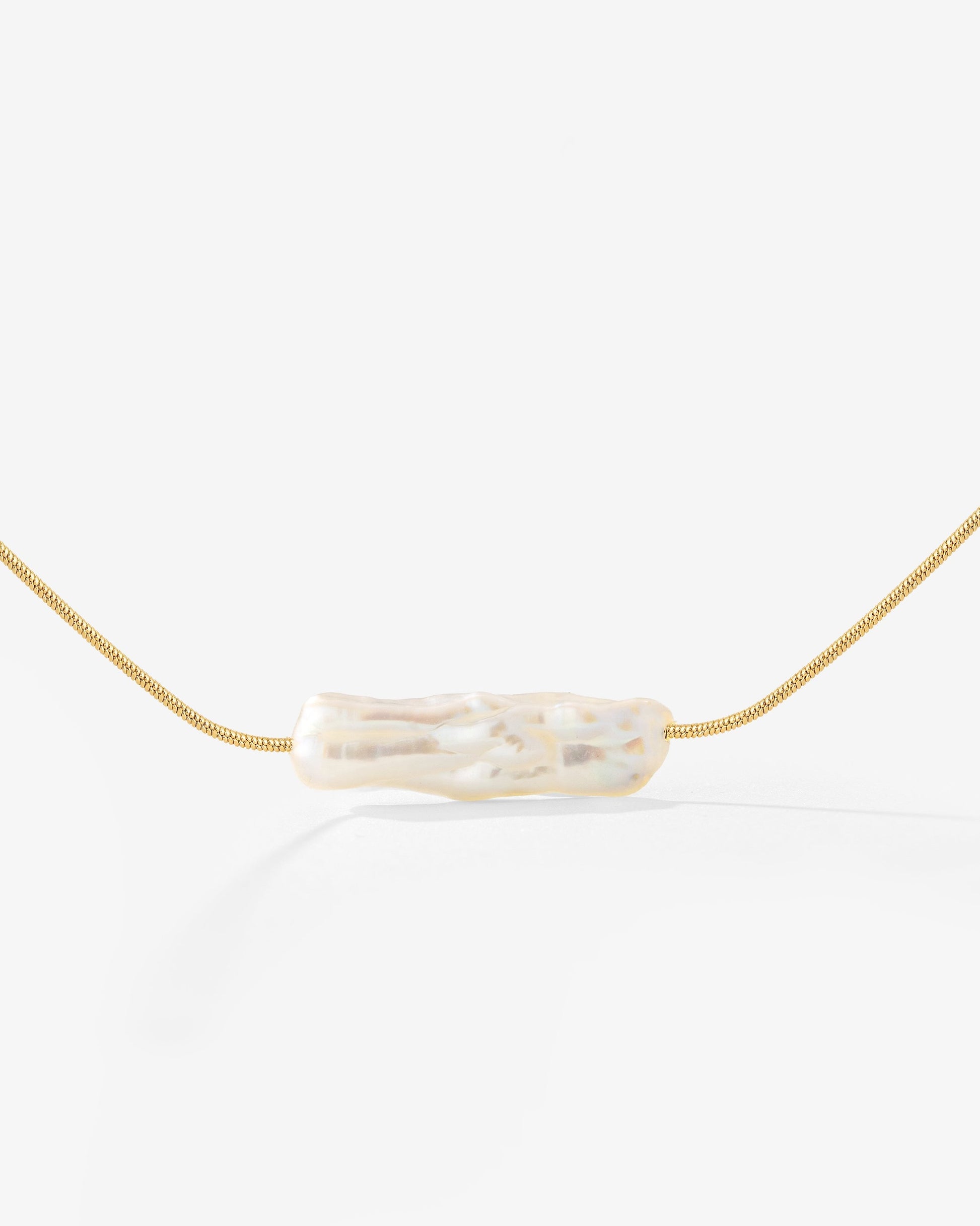 Luminous Pearl Choker gold