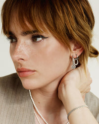 [[Color:Silver,shopthelook]]
