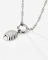 [[Color:Silver]]
