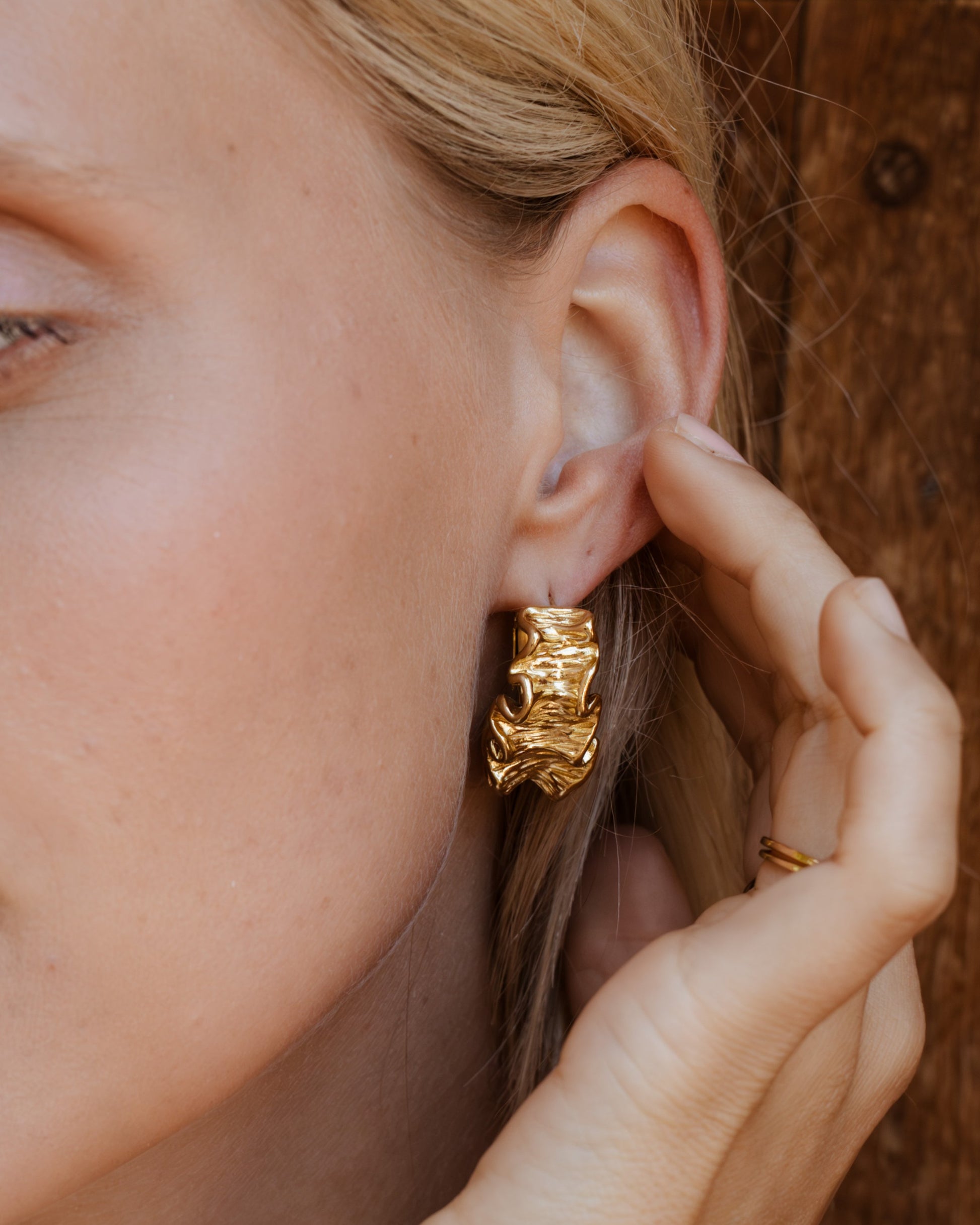 Cute Coral Hoops Gold