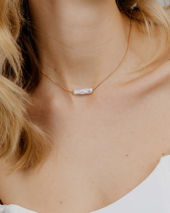 Luminous Pearl Choker Rose Gold