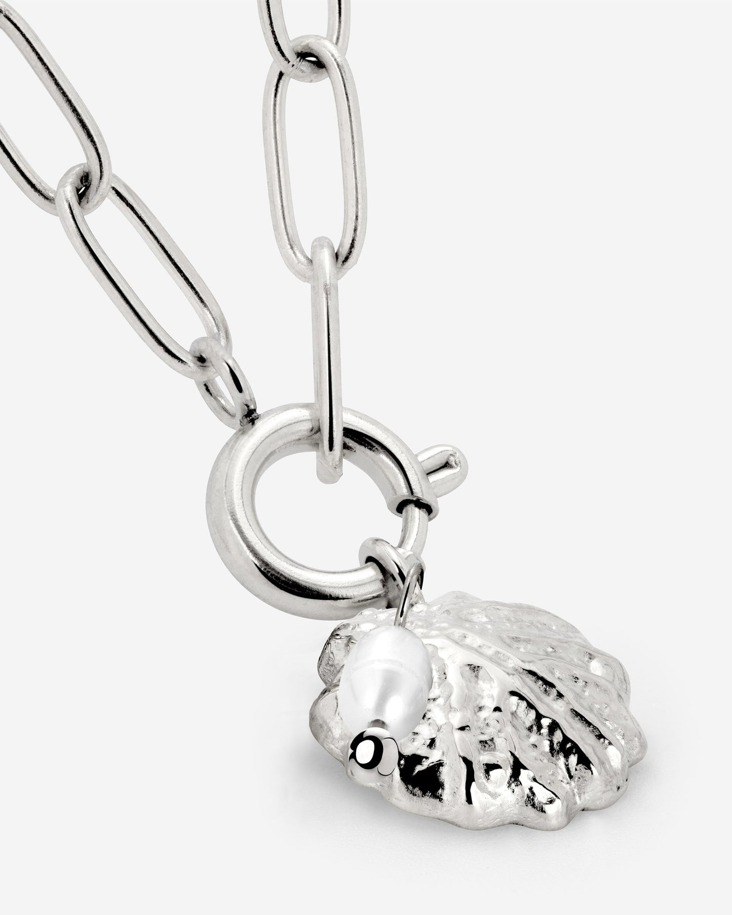 [[Color:Silver]]
