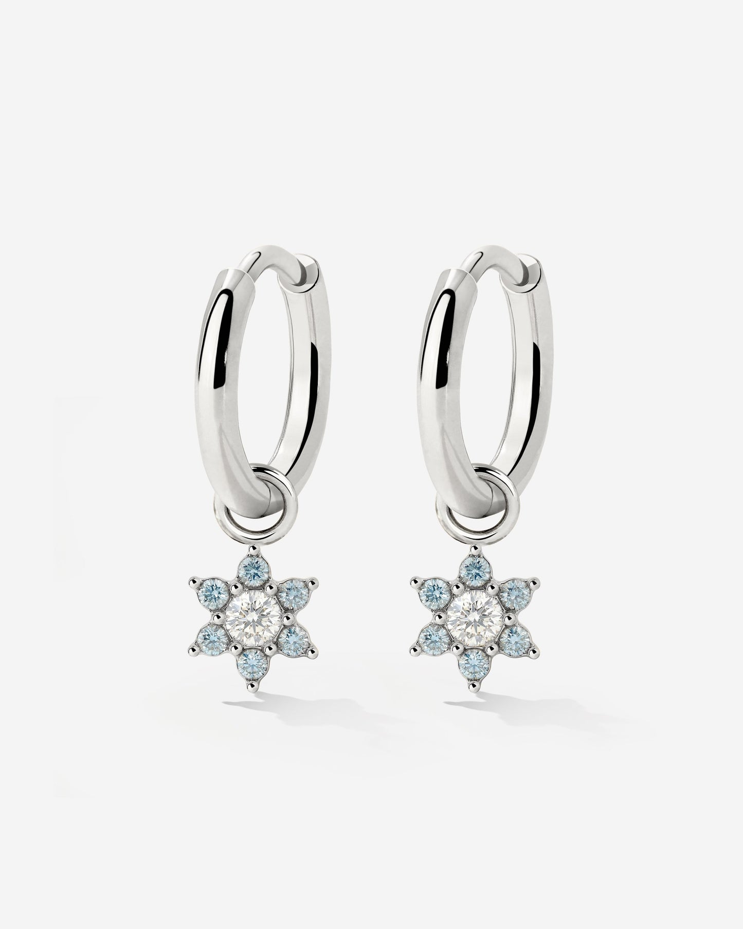 [[Color:Silver]]