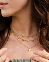 [[Color:gold,shopthelook]]