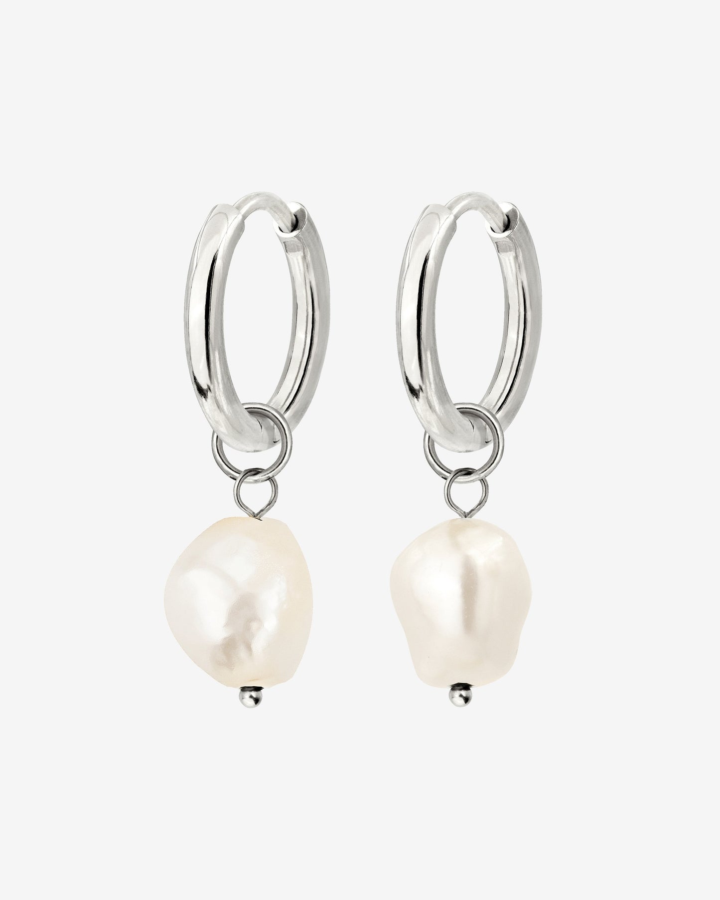 [[Color:Silver]]