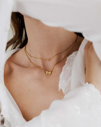 [[Color:Gold,shopthelook]]