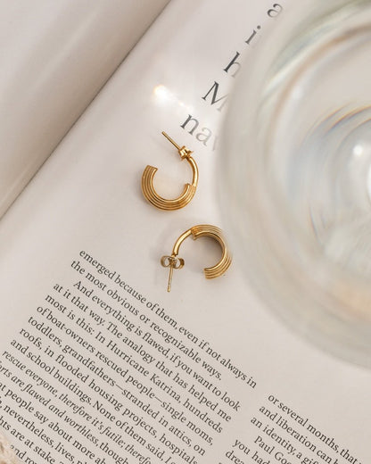 Winding Hoop Studs Rose Gold