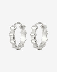 [[Color:Silver]]