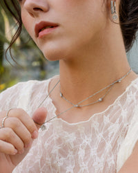 [[Color:Silver,shopthelook]]