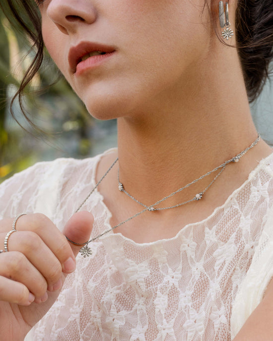 Flowery Necklace Silver