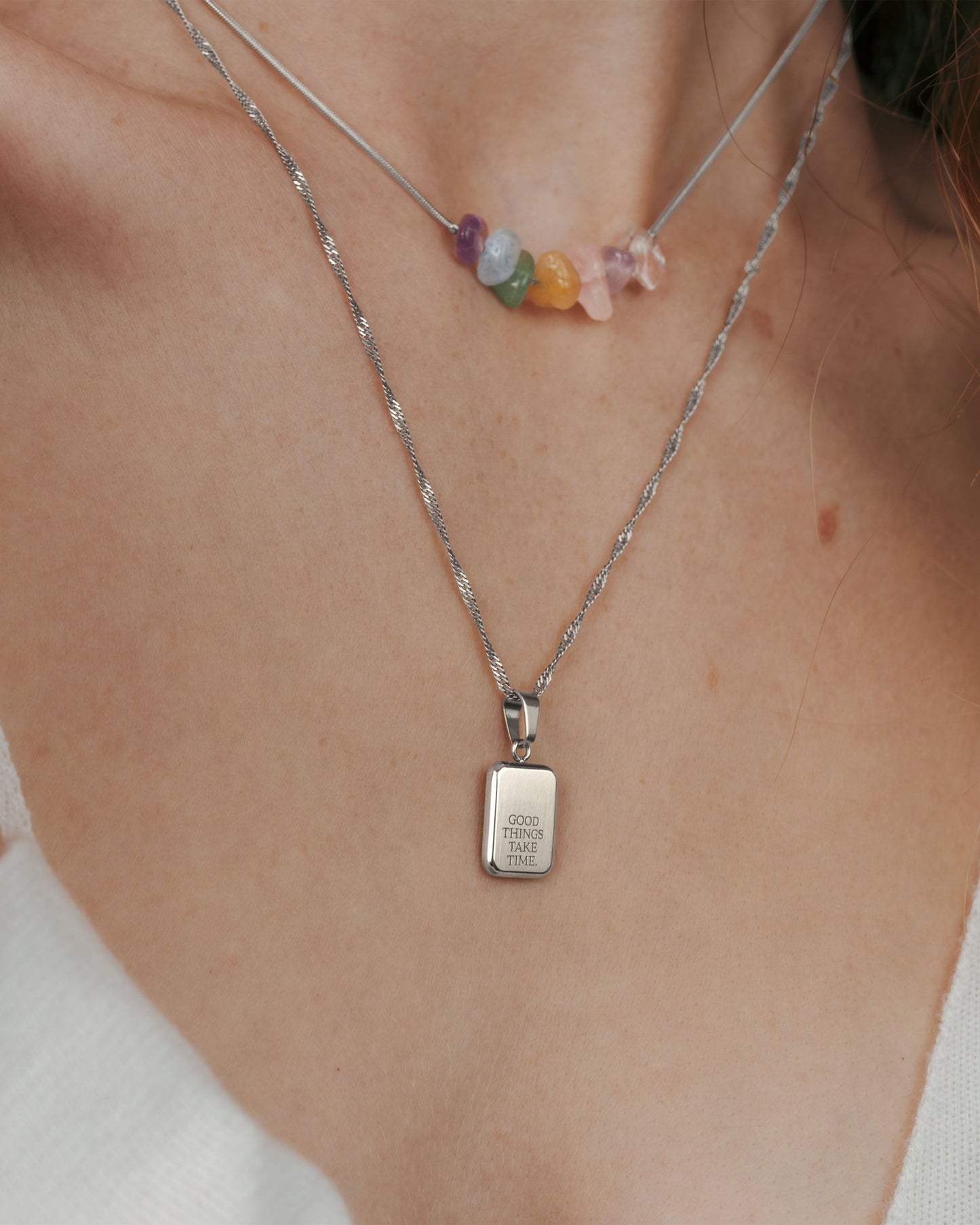 [[Color:Silver,shopthelook]]