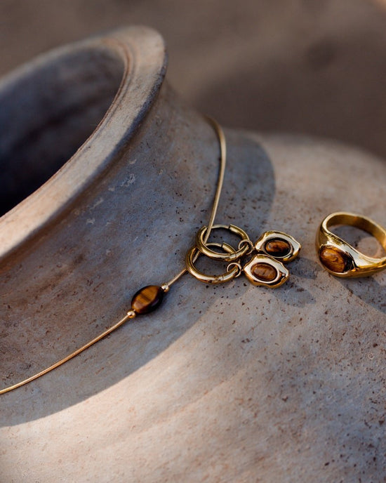 Sunflare Gem Choker Gold