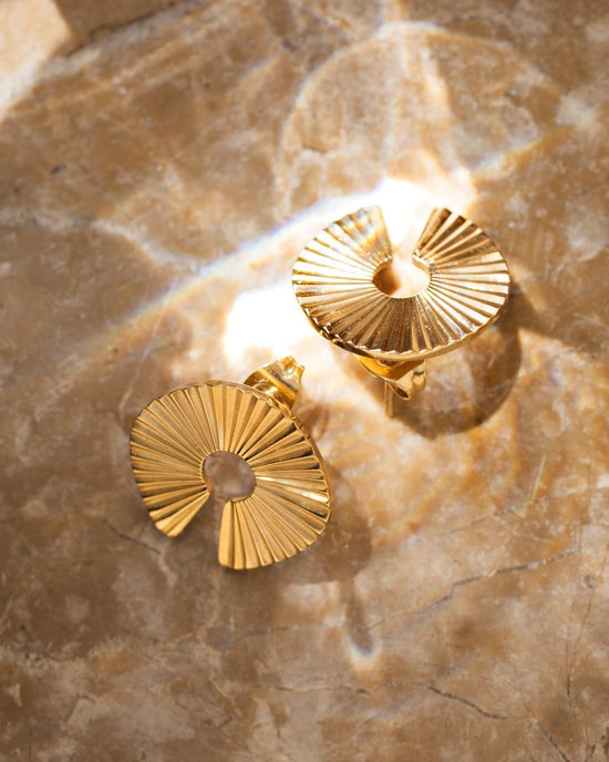 Sparkling Donut Studs Rose Gold