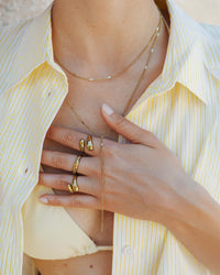 [[Color:Gold,shopthelook]]