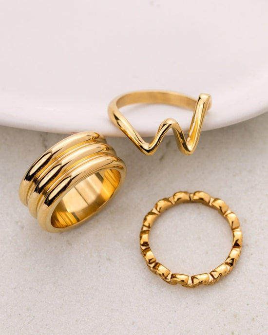 Fluid Motion Ring Silver