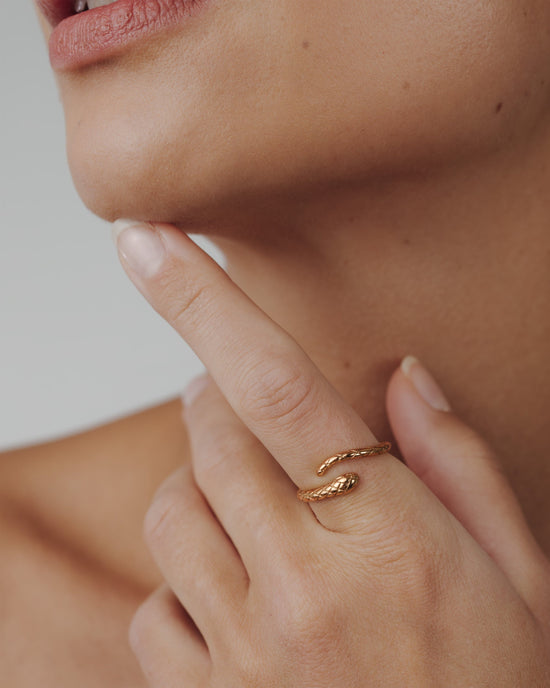 Vipers Ring Rose Gold