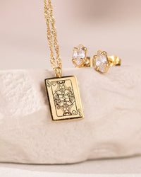 [[Color:Gold]]
