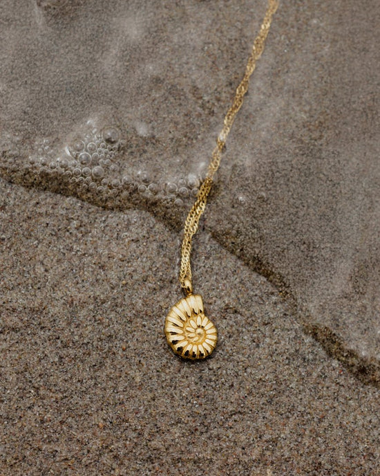 Siren's Spell Necklace gold