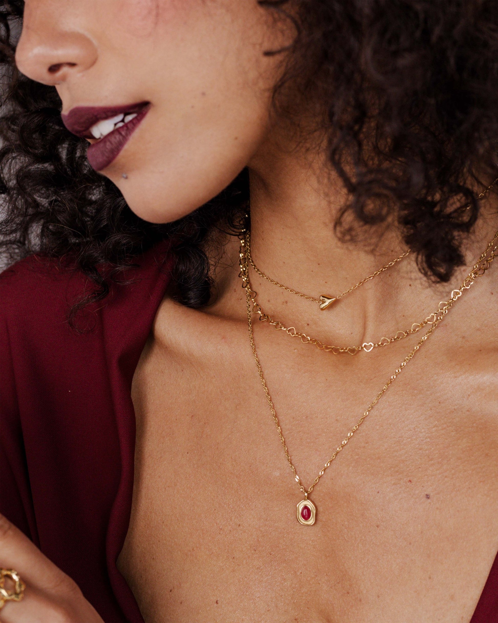 Heart after Heart Necklace Gold