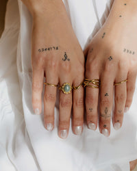 [[Farbe:Gold,shopthelook]]