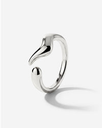[[Color:Silver]]