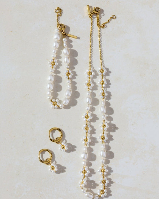Flowery Pearls Bracelet Rose Gold