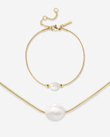 Minimalist Pearl Bundle gold