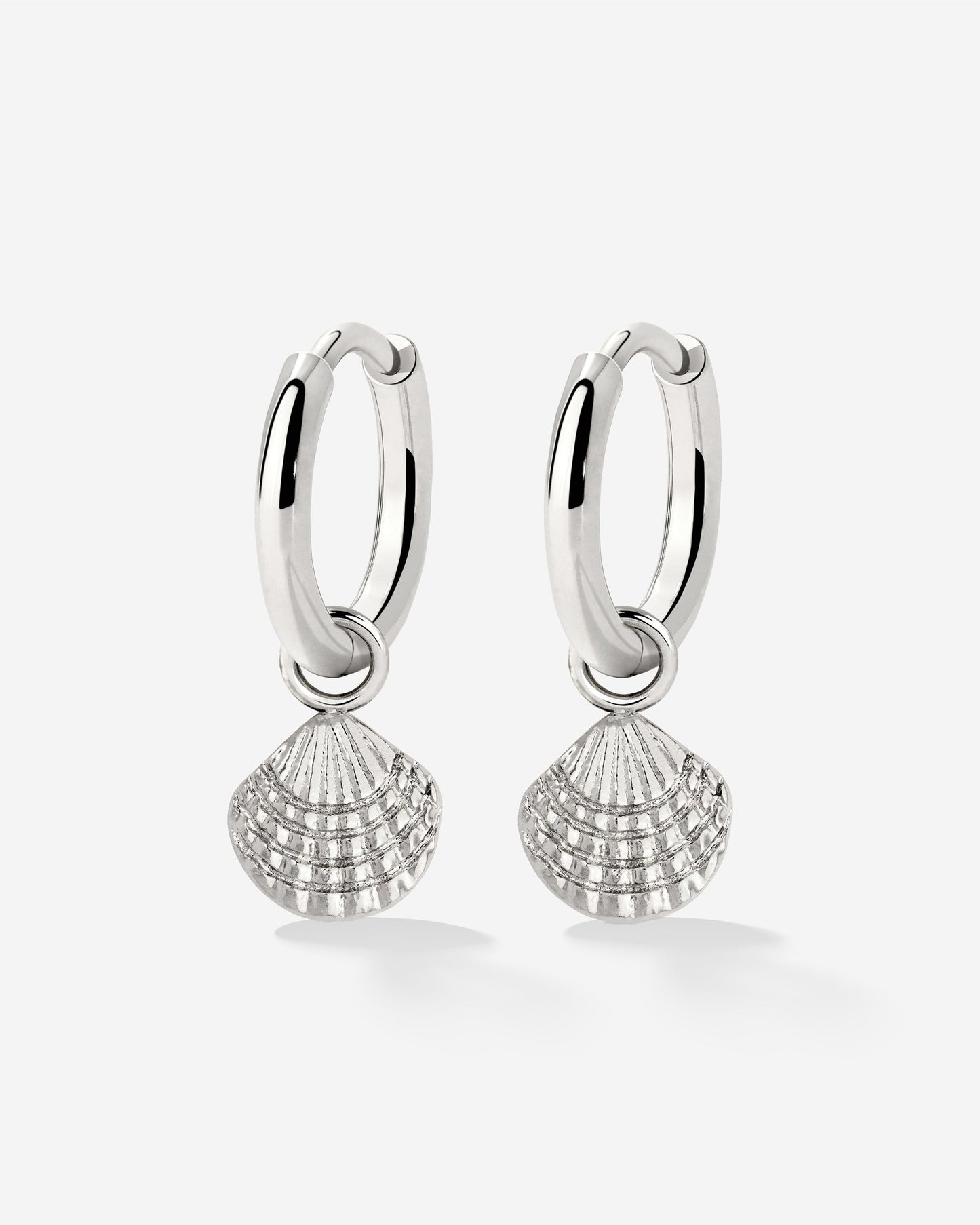 [[Color:Silver]]