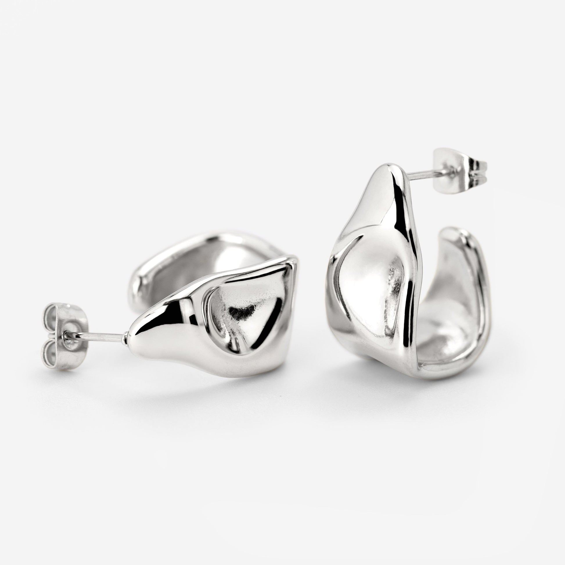 Liquid Shape Studs Silver