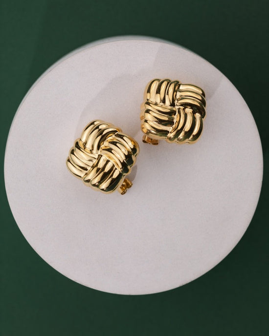 Granny Button Studs Large gold