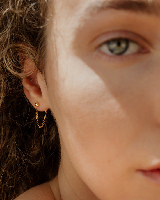 Chained Studs gold