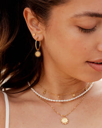 [[Color:Gold,shopthelook]]