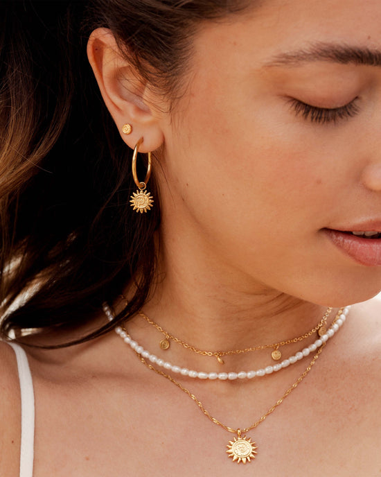 Sweet Swirl Studs Gold
