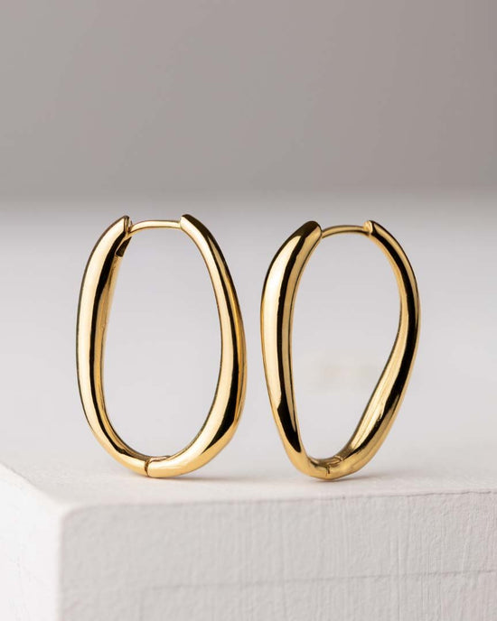 Timeless Oval Hoops Silver