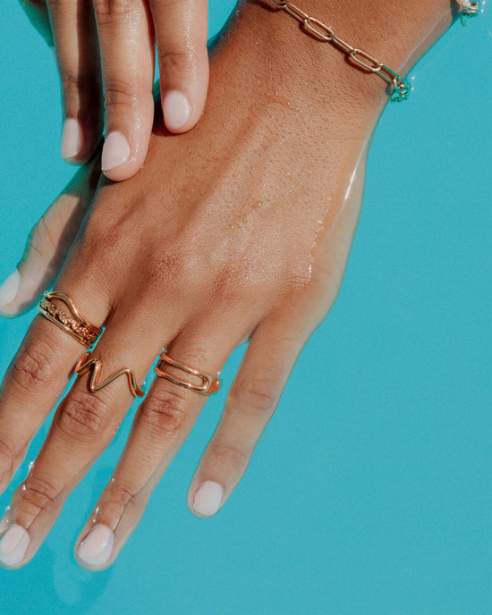 Flowing Gap Ring Rose Gold