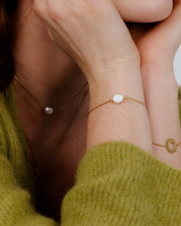 [[Color:gold,shopthelook]]