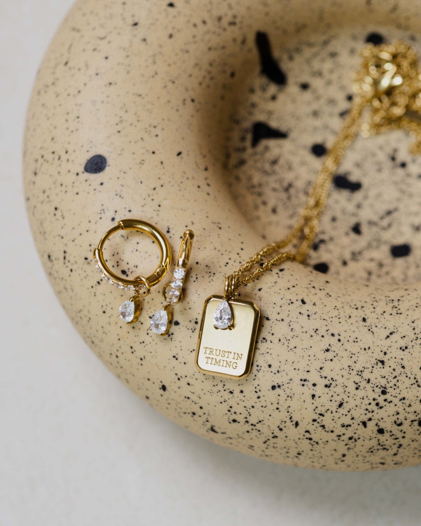 Shiny Trust in Timing Necklace