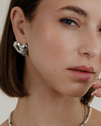 [[Color:Silver,shopthelook]]