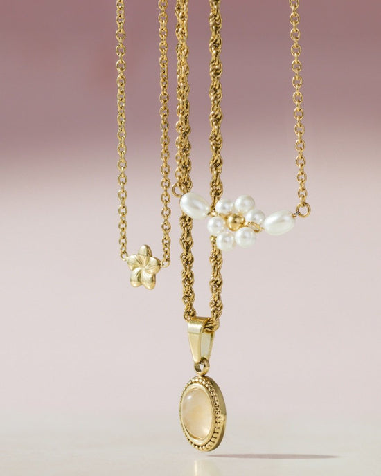 Floral Glow Choker gold