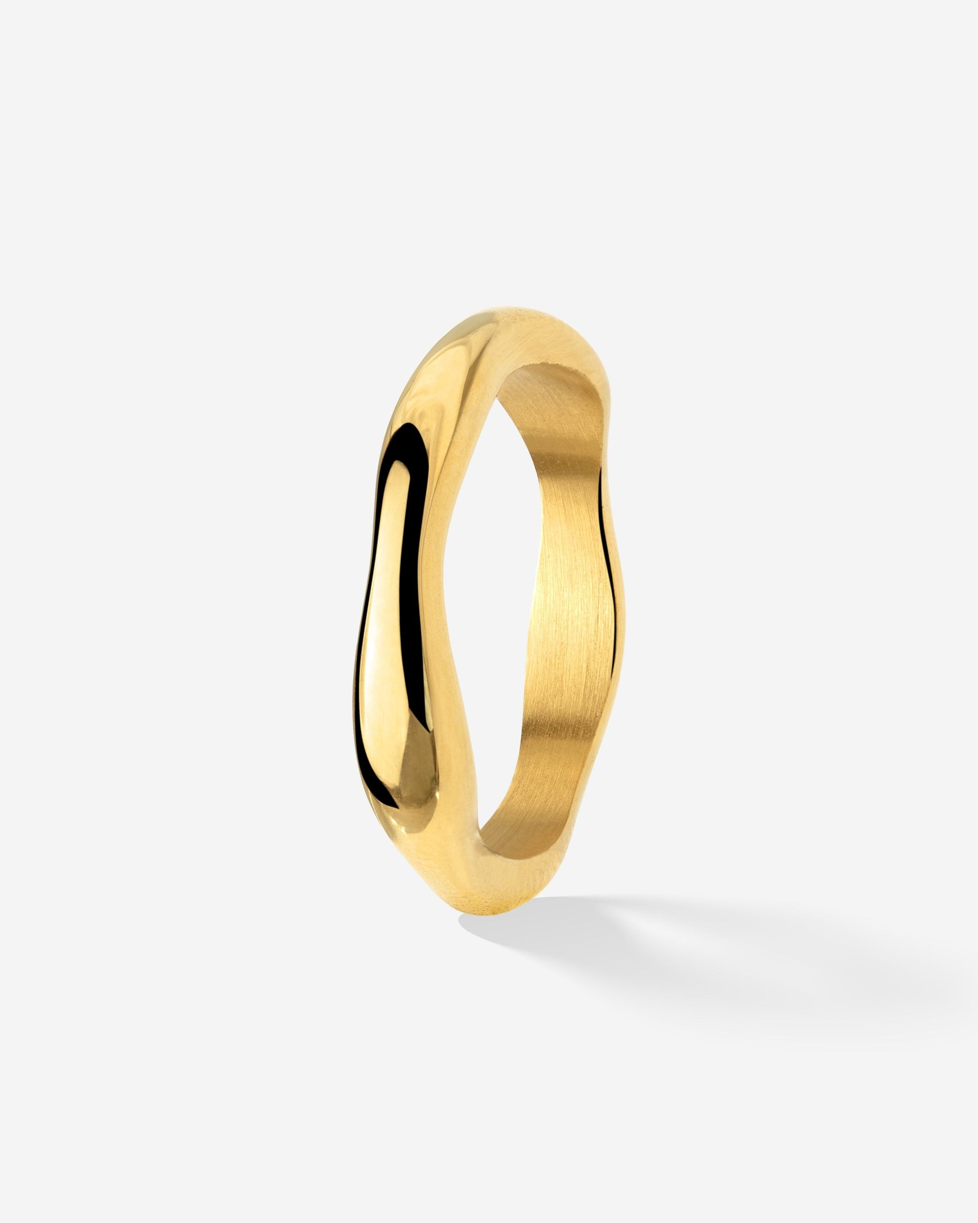 Connys Imperfectly Perfect Ring Gold