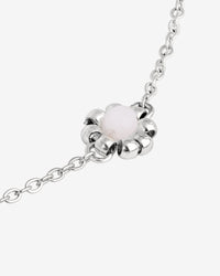 [[Color:Silver]]