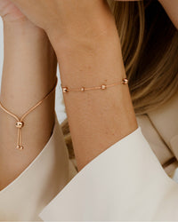 [[Farbe:Roségold,shopthelook]]