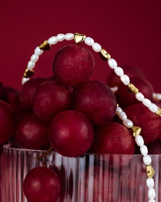Love Pearls Necklace Gold